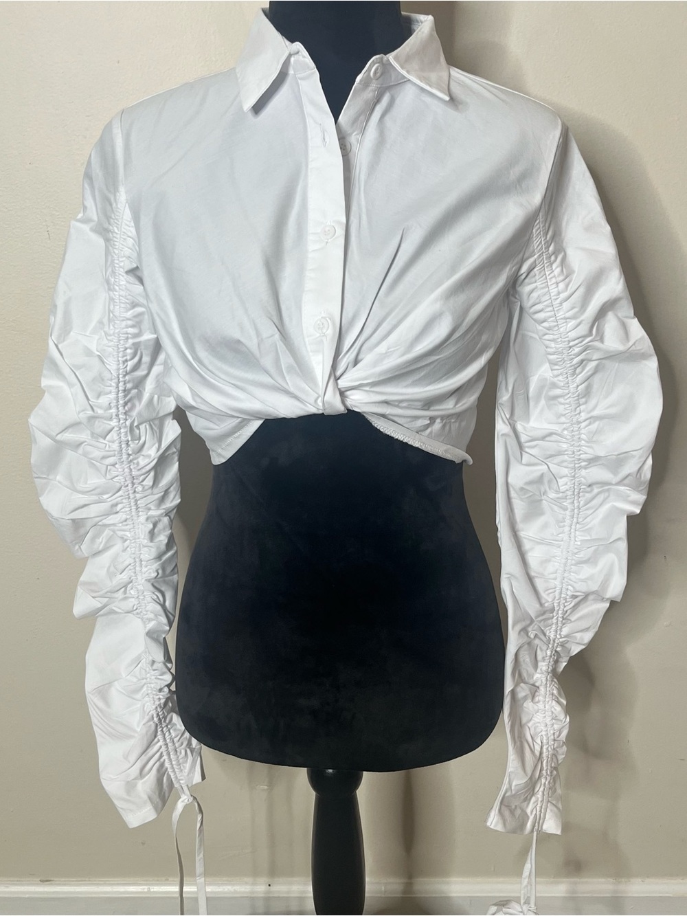 Rehab Lab Women’s White Ruched-Sleeve Twisted Cropped Button-Up Shirt Sz S~NWT